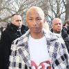 Pharrell Williams - Arrivées au défilé de mode prêt-à-porter "Chanel", collection automne-hiver 2016/2017, à Paris. Le 8 mars 2016