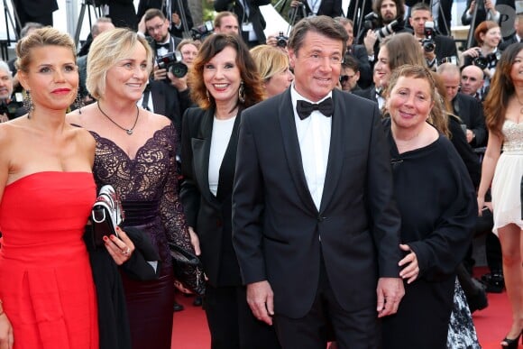 Laura Ténoudji, Denise Fabre, Christian Estrosi et Nicole Rubi - Montée des marches du film "Café Society" pour l'ouverture du 69ème Festival International du Film de Cannes. Le 11 mai 2016.