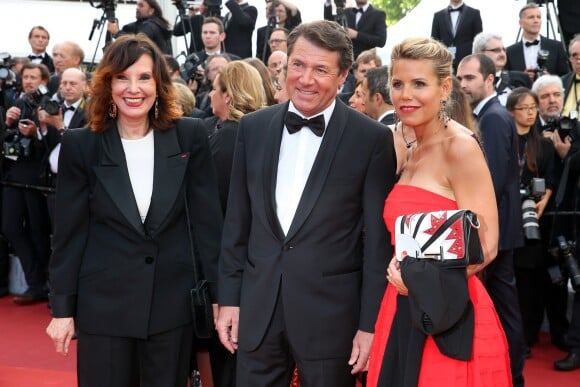 Denise Fabre, Christian Estrosi et sa compagne Laura Ténoudji (Télématin) - Montée des marches du film "Café Society" pour l'ouverture du 69ème Festival International du Film de Cannes. Le 11 mai 2016.