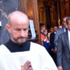 Le présidetnt du parti Les Républicains Nicolas Sarkozy accompagné du président de la région PACA Christian Estrosi lors de la messe en l'hommage aux 84 victimes de l'attentat du 14 juillet en la cathédrale à Nice, le 15 juillet 2016.