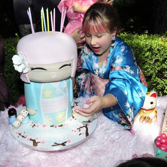 Exclusive - Dean McDermotto, Tori Spelling, Liam McDermott, Hattie McDermott, Stella McDermott, Finn McDermott during the Tori Spelling Throws Daughter Stella A Japanese Themed 8th Birthday in Los Angeles, CA on July 1§, 2016. Photo by Michael Simon/startraks/ABACAPRESS.COM19/07/2016 - 