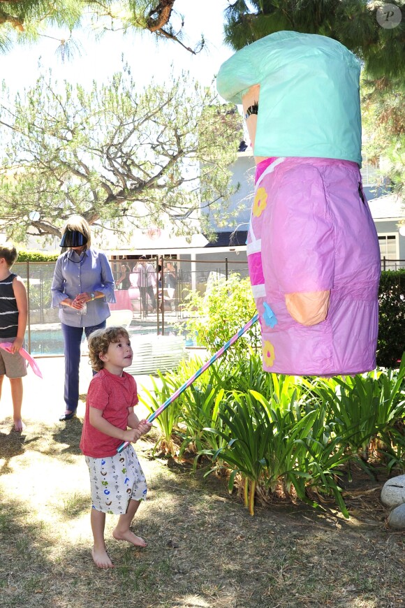 Exclusive - Dean McDermotto, Tori Spelling, Liam McDermott, Hattie McDermott, Stella McDermott, Finn McDermott during the Tori Spelling Throws Daughter Stella A Japanese Themed 8th Birthday in Los Angeles, CA on July 1§, 2016. Photo by Michael Simon/startraks/ABACAPRESS.COM19/07/2016 - 