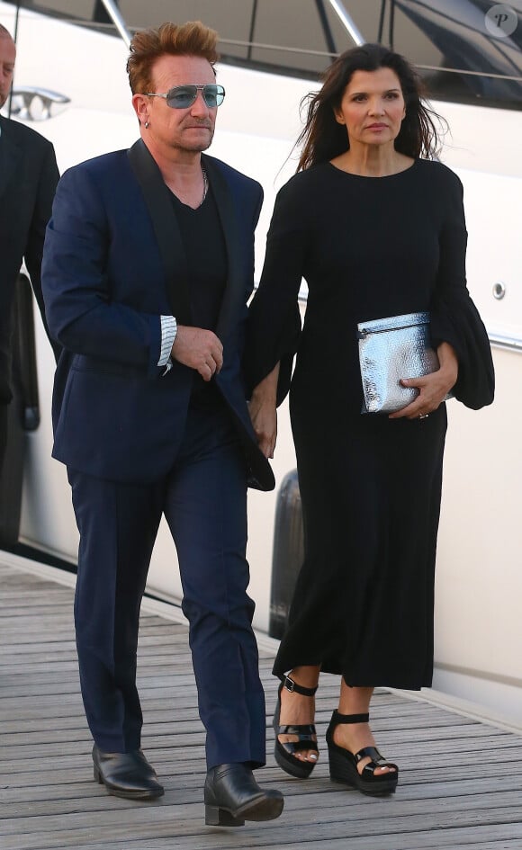 Bono, sa femme Ali Hewson et leur fille Eve Hewson - Arrivées aux Marines de Cogolin pour la soirée de la Fondation Leonardo DiCaprio à Saint-Tropez, France, le 20 juillet 2016. © Agence/Bestimage
