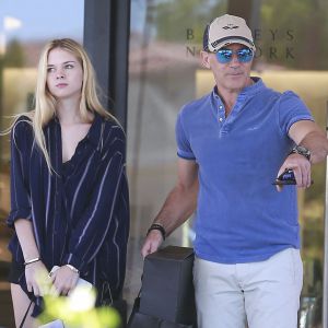 Antonio Banderas et sa fille Stella en pleine séance de shopping à Los Angeles Le 22 Juillet 2016