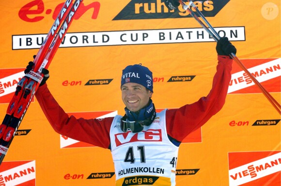 Ole Einar Bjørndalen lors de sa victoire dans le sprint d'Holmenkollen en mars 2006