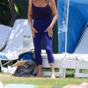 Exclusif - Goldie Hawn (70 ans) se relaxe en maillot de bain sur une plage à Hawaii, le 12 juillet 2016.