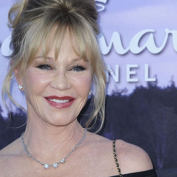 Melanie Griffith (robe Barbara Casasola) lors de la soirée Hallmark Channel and Hallmark Movies and Mysteries Summer 2016 pour le Television Critics Association Press Tour Event à Los Angeles, le 27 juillet 2016.