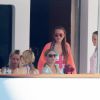 Lindsay Lohan passe ses vacances avec des amis sur un yacht à Porto Cervo. Le 27 juillet 2016
