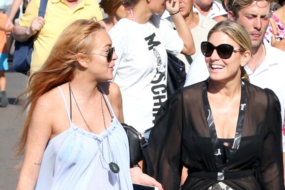 Semi-exclusif - Lindsay Lohan en vacances avec des amis sur un yacht en Sardaigne, après sa rupture avec Egor Tarabasov en Italie, le 26 juillet