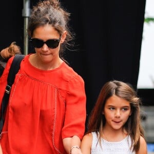 Katie Holmes emmène sa fille Suri Cruise sur le tournage de son nouveau film "All We Had" à New York, le 24 août 2015