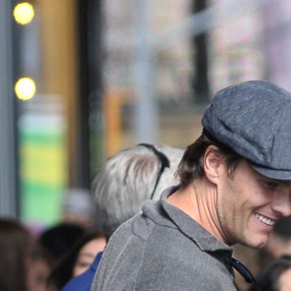 Gisele Bundchen et son mari Tom Brady se promènent avec leurs enfants Benjamin Brady et Vivian Lake Brady dans les rues de New York, le 15 mai 2016