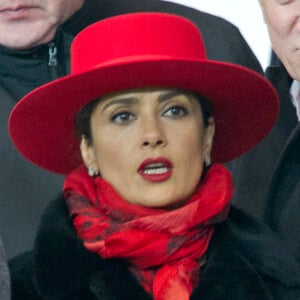 Salma Hayek au Parc des Princes à Paris Le 30 Janvier 2015