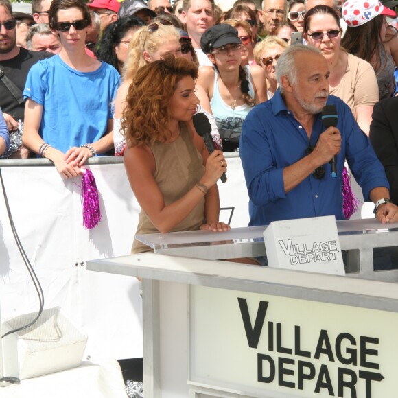 La chanteuse Tal, Francis Perrin, guest - L'émission phare de l'avant-étape sur France 3, le "Village Départ" achève son dernier Tour à Chantilly le 24 juillet 2016.