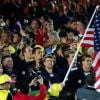 La délégation olympique des Etats-Unis, emmenée par Michael Phelps, lors de la cérémonie d'ouverture des JO de Rio de Janeiro le 5 août 2016 au stade Maracanã.