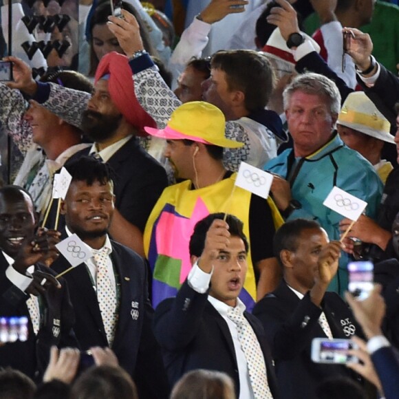 Andy Murray, désigné porte-drapeau, a mené la délégation britannique lors de la cérémonie d'ouverture des Jeux olympiques de Rio de Janeiro le 5 août 2016.