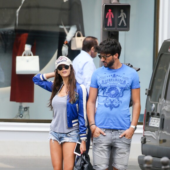 Exclusif - Nabilla Benattia et son compagnon Thomas Vergara déjeunent chez "Pizza Pino" sur les Champs Elysées et vont faire du shopping sur l'Avenue Montaigne avec leur chien Pita à Paris, France, le 21 juillet 2016. © Agence/Bestimage