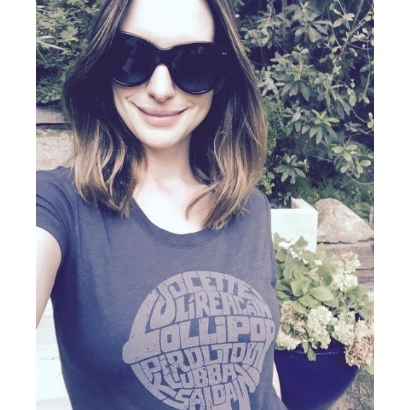 Anne Hathaway sur une photo publiée sur son compte Instagram le 2 août 2016