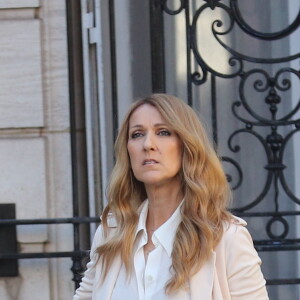Céline Dion tourne un vidéo clip avenue Kleber à Paris le 8 juillet 2016.