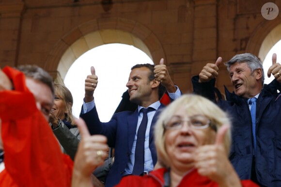 Emmanuel Macron en Vendée au Puy du Fou le 19 août 2016. Étaient présents sa femme Brigitte Macron, Philippe de Villiers (créateur du Parc) © Sebastien Valiela / Bestimage