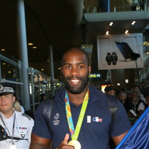 Teddy Riner - Retour à Paris des athlètes français des Jeux olympiques de Rio 2016 à l'aéroport de Roissy le 23 août 2016.