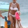 Britney Spears se relaxe sur une plage de Hawaï avec ses enfants Sean Preston et Jayden James à Hawaï le 5 août 2016.