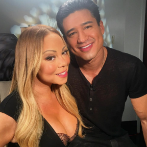 Mariah Carey dans les coulisses de son concert avec l'animateur et acteur Mario Lopez. Photo publiée sur Instagram, le 29 août 2016