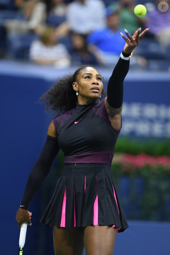 Serena Williams pendant l'US Open 2016 au USTA Billie Jean King National Tennis Center à Flushing Meadow, New York, le 1er Septembre 2016.