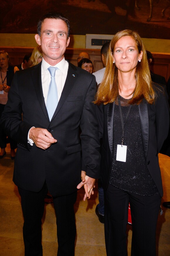 Manuel Valls et sa femme Anne Gravoin - Représentation de "La Bohème" à l'Hôtel des Invalides dans le cadre du festival Opéra en Plein Air à Paris le 6 septembre 2016. © Coadic Guirec/bestimage