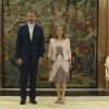 Le roi Felipe VI d'Espagne reçoit la présidente du Congrès des députés d'Espagne Ana Pastor à Madrid le 5 septembre 2016.