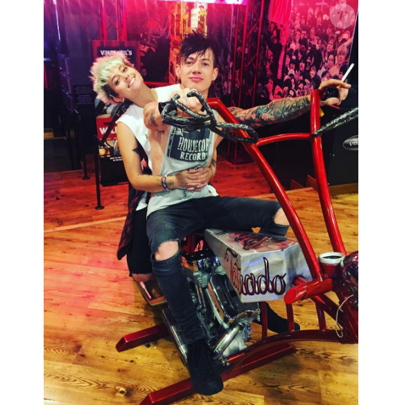 Le rockeur Michael Snoddy et sa chérie Paris Jackson. Photo publiée sur Instagram en août 2016