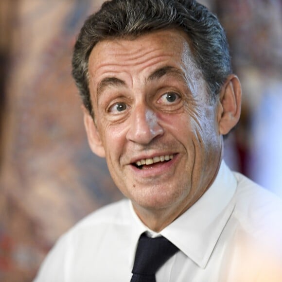 Nicolas Sarkozy en séance de dédicaces pour son livre " Tout pour la France " à la Fnac des Ternes à Paris le 10 septembre 2016 . © Pierre Perusseau / Bestimage