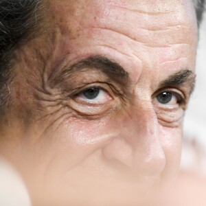 Nicolas Sarkozy en séance de dédicaces pour son livre " Tout pour la France " à la Fnac des Ternes à Paris le 10 septembre 2016 . © Pierre Perusseau / Bestimage