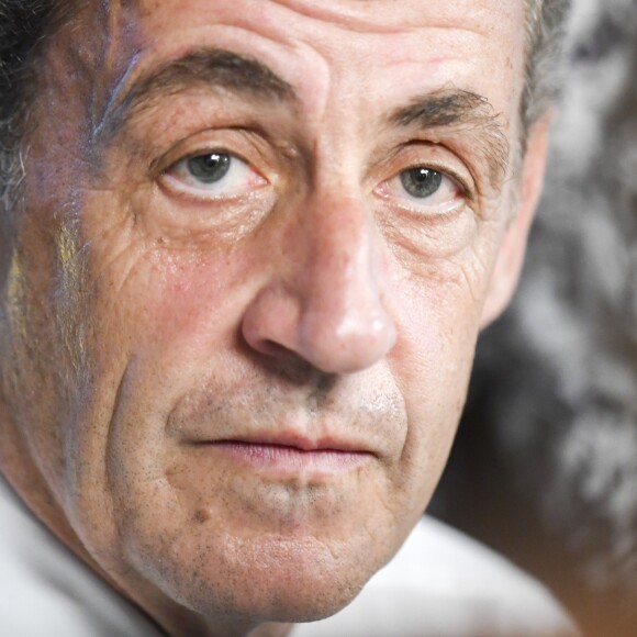 Nicolas Sarkozy en séance de dédicaces pour son livre " Tout pour la France " à la Fnac des Ternes à Paris le 10 septembre 2016 . © Pierre Perusseau / Bestimage