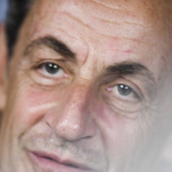 Nicolas Sarkozy en séance de dédicaces pour son livre " Tout pour la France " à la Fnac des Ternes à Paris le 10 septembre 2016 . © Pierre Perusseau / Bestimage