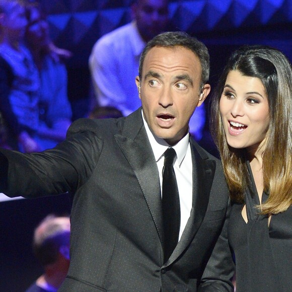 Nikos Aliagas et Karine Ferri - Plateau de la finale de l'émission "The Voice" à Paris. Le 14 mai 2016 © Coadic Guirec / Bestimage