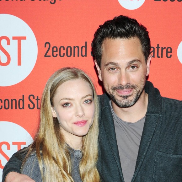 Amanda Seyfried et Thomas Sadoski de la pièce The Way We Get By, à New York City, le 1er mai 2015