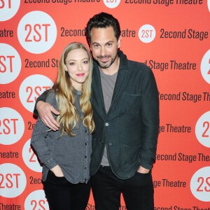 Amanda Seyfried et Thomas Sadoski de la pièce The Way We Get By, à New York City, le 1er mai 2015
