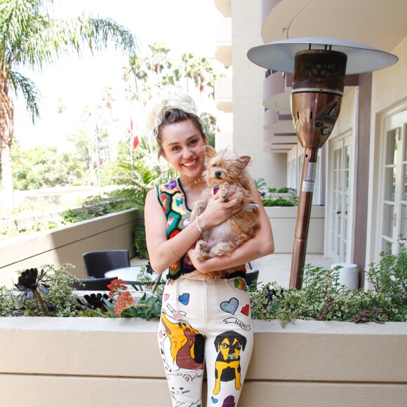 Miley Cyrus en conférence de presse pour la série tv "Crisis in Six Scenes" à l'hôtel Four Seasons de Beverly Hills. Los Angeles, le 7 septembre 2016.