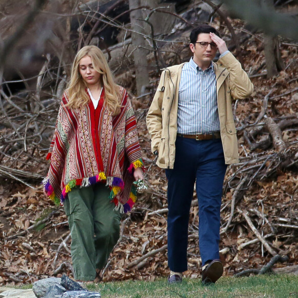 Miley Cyrus tourne avec Woody Allen pour une série diffusé par Amazon dans le comté de Westchester près de New York le 10 mars 2016