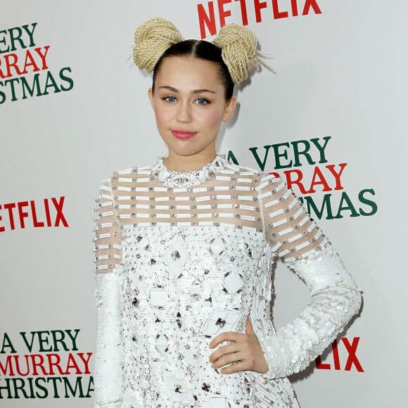 Miley Cyrus à la première du film "A Very Murray Christmas" à New York, le 2 décembre 2015