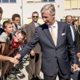  Le roi Philippe et la reine Mathilde de Belgique visitaient le 13 septembre 2016 l'Auberge du Vivier, un centre inter-générationnel à Habay-la-Neuve. 