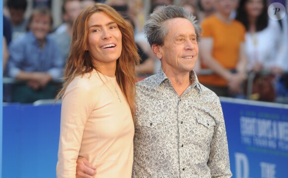 Veronica Smiley et son mari Brian Grazer à la première de "The Beatles: Eight Days A Week - The Touring Years" au cinéma Odeon à Leicester Square à Londres, le 15 septembre 2016.