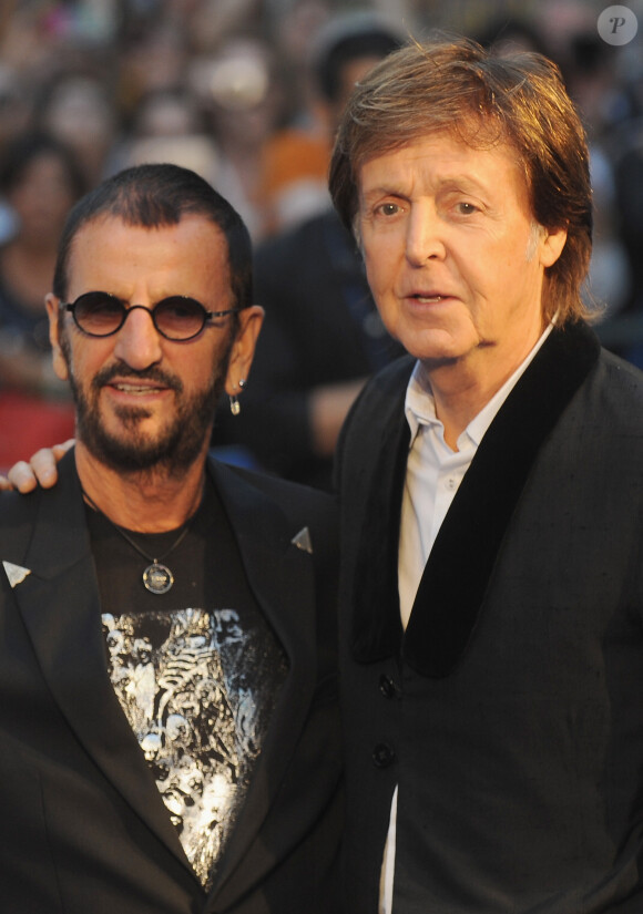 Ringo Starr et Paul McCartney à la première de "The Beatles: Eight Days A Week - The Touring Years" au cinéma Odeon à Leicester Square à Londres, le 15 septembre 2016.