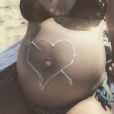 Daniela Martins de Secret Story : Gros plan sur son baby-bump, sur Instagram, juin 2016