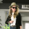 Amber Heard, très amaigrie, à la sortie d'un centre médical où elle a passé 2 heures à Westwood, le 13 juillet 2016  Amber Heard was spotted at a medical building in Westwood, California on July 13, 2016. She spent more than 2 hours in the center before coming out with a very smug look on her face13/07/2016 - Westwood