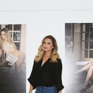 Clara Morgane lors de la présentation de son calendrier 2017 à Paris le 20 septembre 2016. © Denis Guignebourg / Bestimage