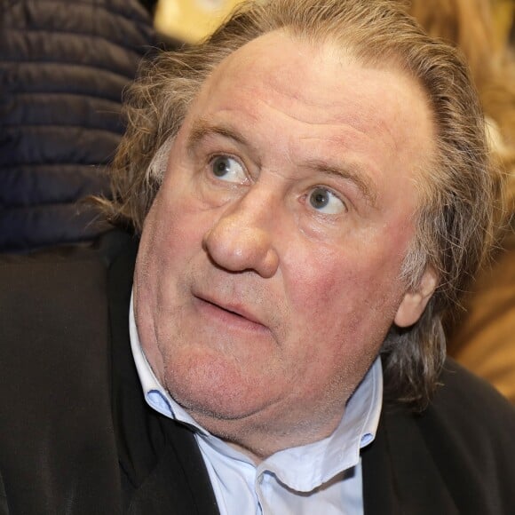 Gérard Depardieu au 33e salon du Livre au parc des expositions de la porte de Versailles à Paris le 20 mars 2016