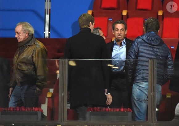 Didier Barbelivien et Nicolas Sarkozy assistent au match amical PSG - Inter de Milan à Marrakech le 30 décembre 2014.