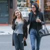 Courteney Cox se promène avec sa fille Coco Arquette dans les rues de Los Angeles, le 3 mai 2016
