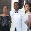 Chris Rock, sa mère Rosalie et sa compagne Megalyn Echikunwoke à la soirée "Vanity Fair Oscar Party" après la 88ème cérémonie des Oscars à Beverly Hills, le 28 février 2016